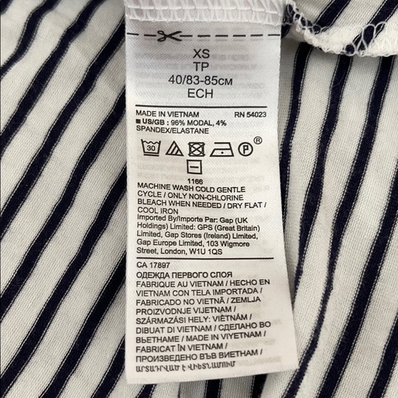 Banana Republic Ruched Top🔥🔥Host Pick🔥🔥NWT! - Picture 4 of 5